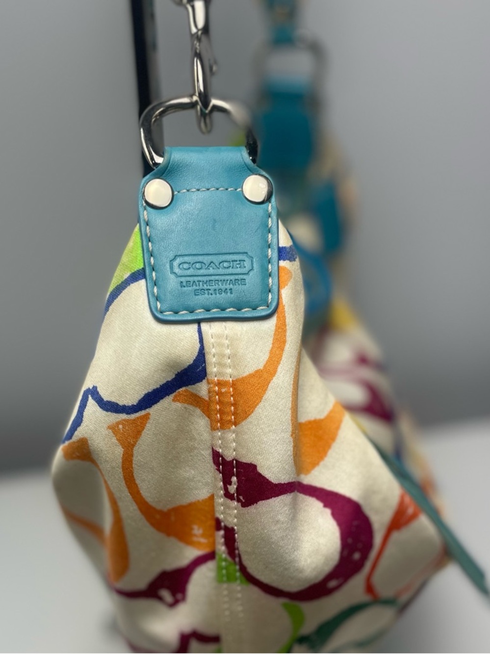 $25 LS 2004 Coach Vintage Large Hampton 5657 Rainbow Scribble Signature C Hobo - Picture 3 of 12